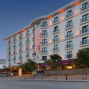 4* Отель Ramada By Wyndham Florya
